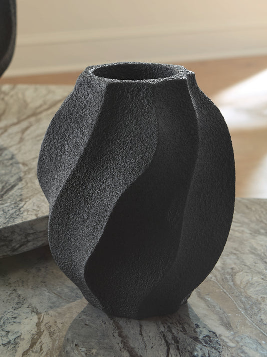 Judworth Vase