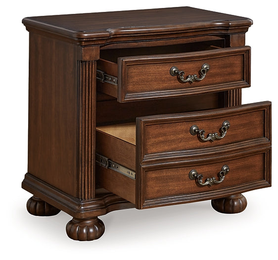 Lavinton King Poster Bed, Dresser, Mirror, Chest and Nightstand