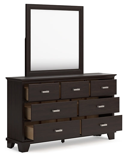 Covetown Queen Panel Bed, Dresser, Mirror, Chest and Nightstand