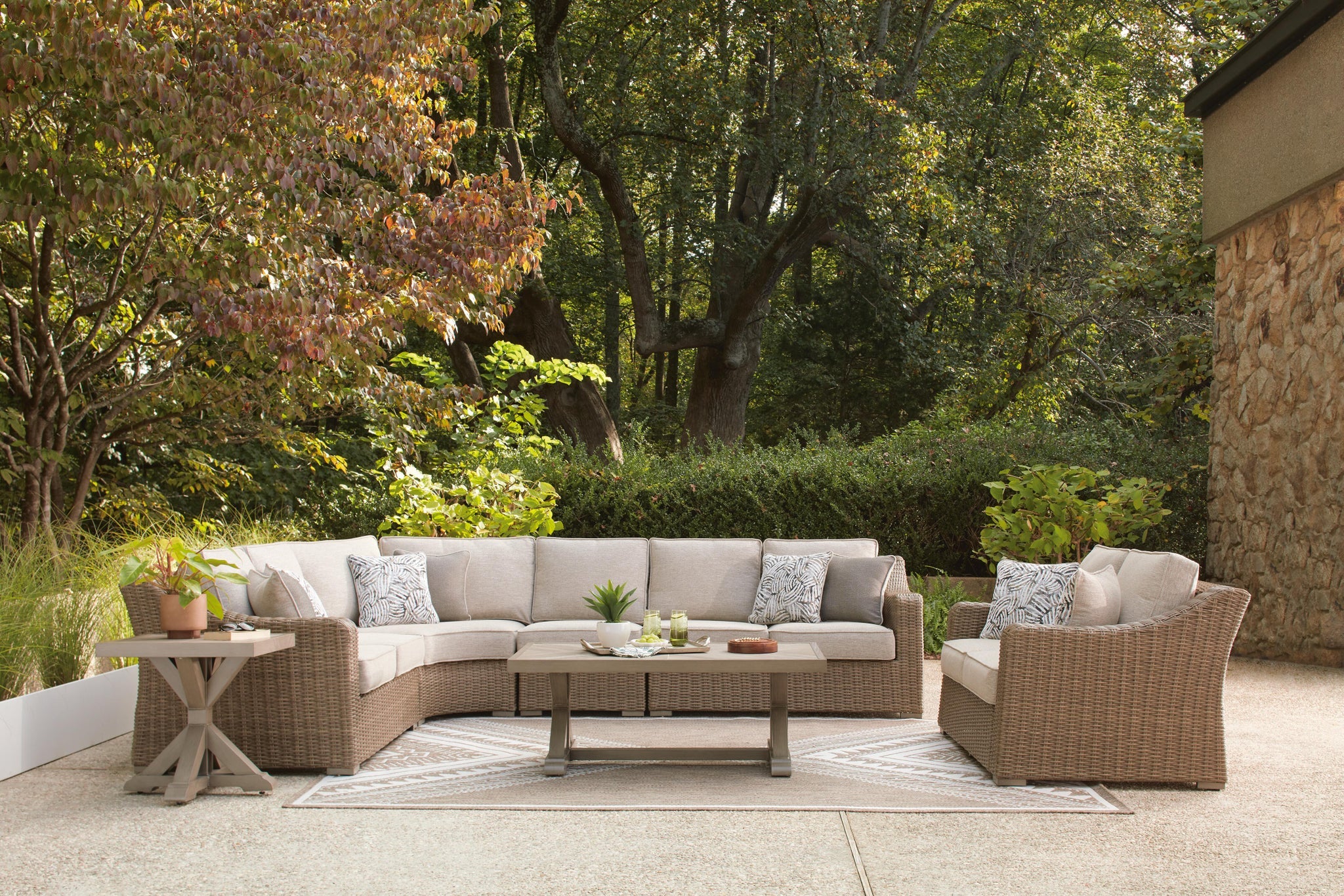 Outdoor Seating – 4 Seasons Furniture