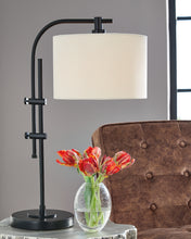Load image into Gallery viewer, Baronvale Metal Accent Lamp (1/CN)
